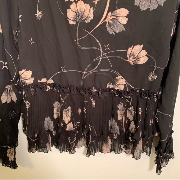 Chelsea28 Long Sleeve V-Neck Blouse Black Floral - Picture 10 of 12